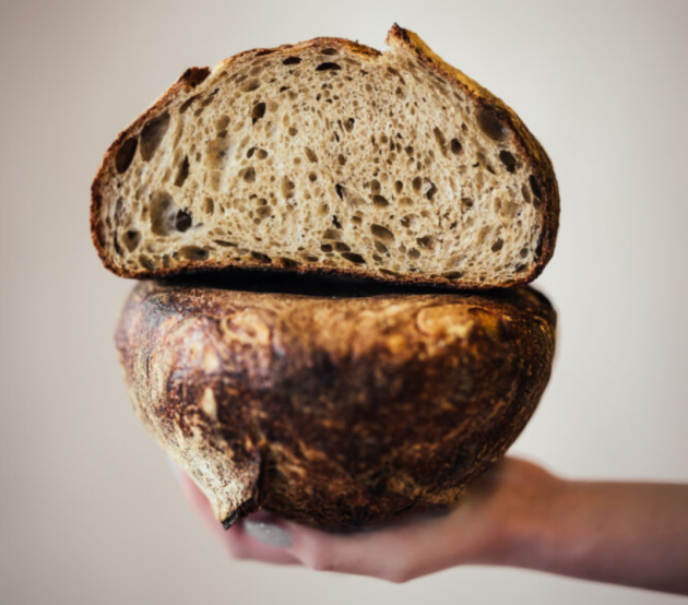 Kváskový chleba - typu OPEN CRUMB