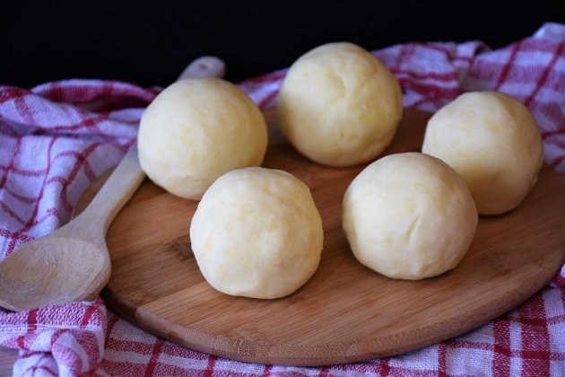 Bezlepkové knedlíkování - sladké i slané, klasika, bramborové i dýňové